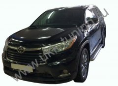 Тюнинг внедорожника Пороги с накладным листом Toyota Highlander 2014