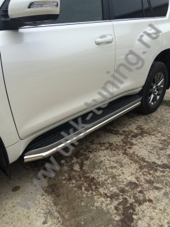 Тюнинг внедорожника Защита штатного порога труба Toyota Land Cruiser Prado 150 2014