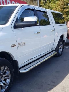 Тюнинг внедорожника Пороги с накладным листом Dodge RAM 1500