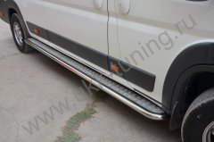 Тюнинг внедорожника Пороги с накладным листом Peugeot Boxer c 2014