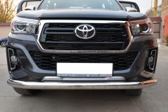Тюнинг внедорожника Защита переднего бампера Toyota Hilux Exclusive Black 2018
