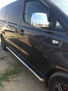 Тюнинг внедорожника Защита штатного порога труба Hyundai H1 Grand Starex 2018