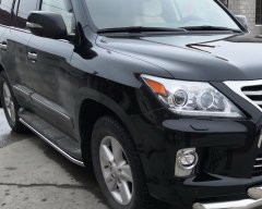Тюнинг внедорожника Защита штатного порога труба Lexus LX 570 2013-2015