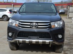 Тюнинг внедорожника Защита переднего бампера Toyota Hilux 2015