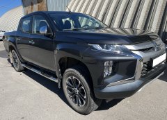 Тюнинг внедорожника Порог труба с проступью Mitsubishi L200 2019