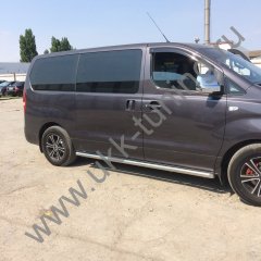 Тюнинг внедорожника Защита штатного порога труба Hyundai H1 Grand Starex 2007