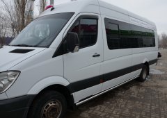 Тюнинг внедорожника Защита штатного порога труба Mercedes-Benz Sprinter 2012