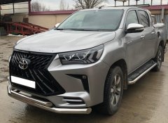 Тюнинг внедорожника Защита переднего бампера Toyota Hilux 2015