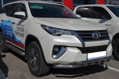 Тюнинг внедорожника Защита переднего бампера Toyota Fortuner 2017