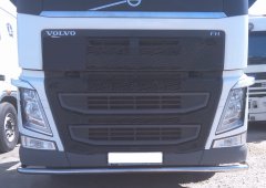 Тюнинг внедорожника Защита переднего бампера Volvo Седельный тягач FH 13