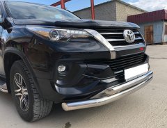 Тюнинг внедорожника Защита переднего бампера Toyota Fortuner TRD 2018