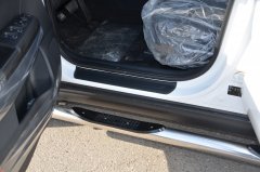 Тюнинг внедорожника Порог труба с проступью KIA Sportage 2018 (рестайлинг)