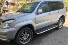 Тюнинг внедорожника Защита штатного порога труба Toyota Land Cruiser Prado 120 2003-2009