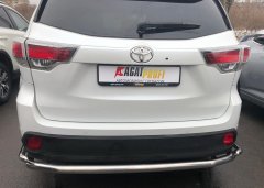 Тюнинг внедорожника Защита заднего бампера Toyota Highlander 2017