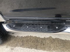 Тюнинг внедорожника Порог труба с проступью Mitsubishi Pajero Sport 1998-2007