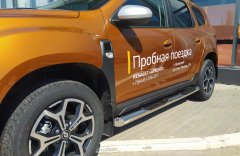 Тюнинг внедорожника Порог труба с проступью Renault Duster 2021