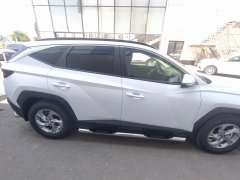 Тюнинг внедорожника Порог труба с проступью Hyundai Tucson 2021