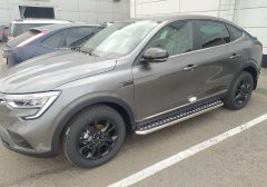 Тюнинг внедорожника Пороги с накладным листом Renault Arkana 2018