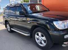 Тюнинг внедорожника Пороги с накладным листом Toyota Land Cruiser 100 1998-2006