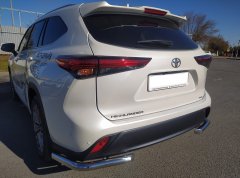 Тюнинг внедорожника Защита заднего бампера Toyota Highlander 2021