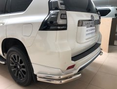 Тюнинг внедорожника Защита заднего бампера Toyota Land Cruiser Prado 150 Black Onyx 2020