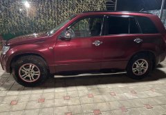 Тюнинг внедорожника Порог труба с проступью Suzuki Grand Vitara 2005-2012