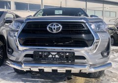 Тюнинг внедорожника Защита переднего бампера Toyota Hilux 2021