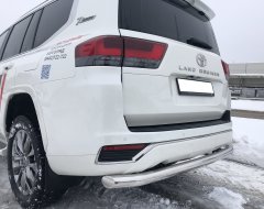 Тюнинг внедорожника Защита заднего бампера Toyota Land Cruiser 300 2021 (Юбилейная)
