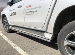 Тюнинг внедорожника Защита штатного порога труба Mitsubishi L200 2019