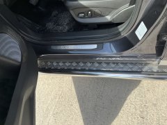 Тюнинг внедорожника Пороги с накладным листом Chery Exeed VX 2022