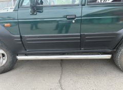 Тюнинг внедорожника Защита штатного порога труба Hyundai Galloper 1995