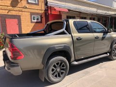 Тюнинг внедорожника Защитные дуги кузова Toyota Hilux 2021