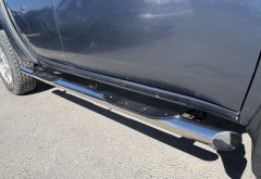 Тюнинг внедорожника Порог труба с проступью Mitsubishi L200 2015