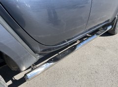 Тюнинг внедорожника Порог труба с проступью Mitsubishi L200 2015