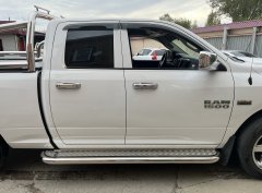 Тюнинг внедорожника Пороги с накладным листом Dodge RAM 1500 Crew Cab (DS) D IV 2012-2018г 