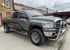 Тюнинг внедорожника Порог труба с проступью Dodge RAM 2500 Mega Cab 2004-2010г