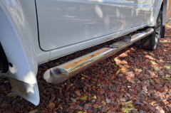 Тюнинг внедорожника Порог труба с проступью Mazda BT-50 2006