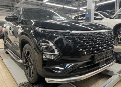 Тюнинг внедорожника Пороги с накладным листом Chery Omoda C5 2022