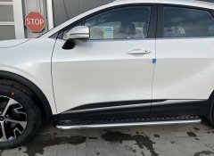 Тюнинг внедорожника Пороги с накладным листом KIA Sportage 2022 комплектация GT-Line (кроме комплектации Style и X-Line)