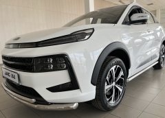 Тюнинг внедорожника Защита штатного порога труба JAC JS6 2022