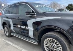 Тюнинг внедорожника Защита штатного порога труба Tank 500 2023 (комплектация Premium, Urban)