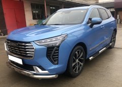 Тюнинг внедорожника Порог труба с проступью Haval Jolion 2024