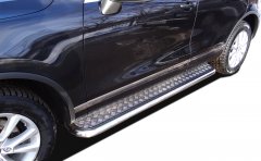 Тюнинг внедорожника Пороги с накладным листом Volkswagen Touareg 2012