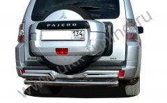 Тюнинг внедорожника Защита заднего бампера Mitsubishi Pajero 4 2006-2017