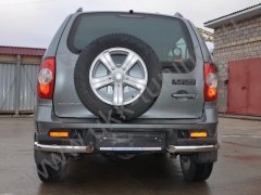 Тюнинг внедорожника Защита заднего бампера Chevrolet Niva 2010