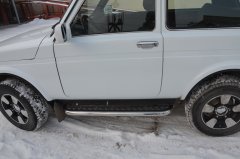 Тюнинг внедорожника Пороги с накладным листом Niva 2121