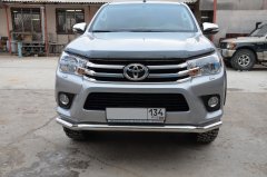 Тюнинг внедорожника Защита переднего бампера Toyota Hilux 2015
