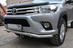 Тюнинг внедорожника Защита переднего бампера Toyota Hilux 2015