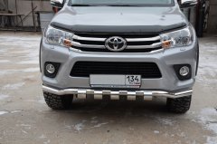 Тюнинг внедорожника Защита переднего бампера Toyota Hilux 2015