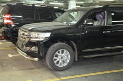 Тюнинг внедорожника Защита переднего бампера Toyota Land Cruiser 200  2015